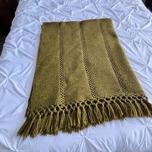 Vintage Wool Fringe Blanket Knitted Wool Green Gold Chunky Handmade 70x54